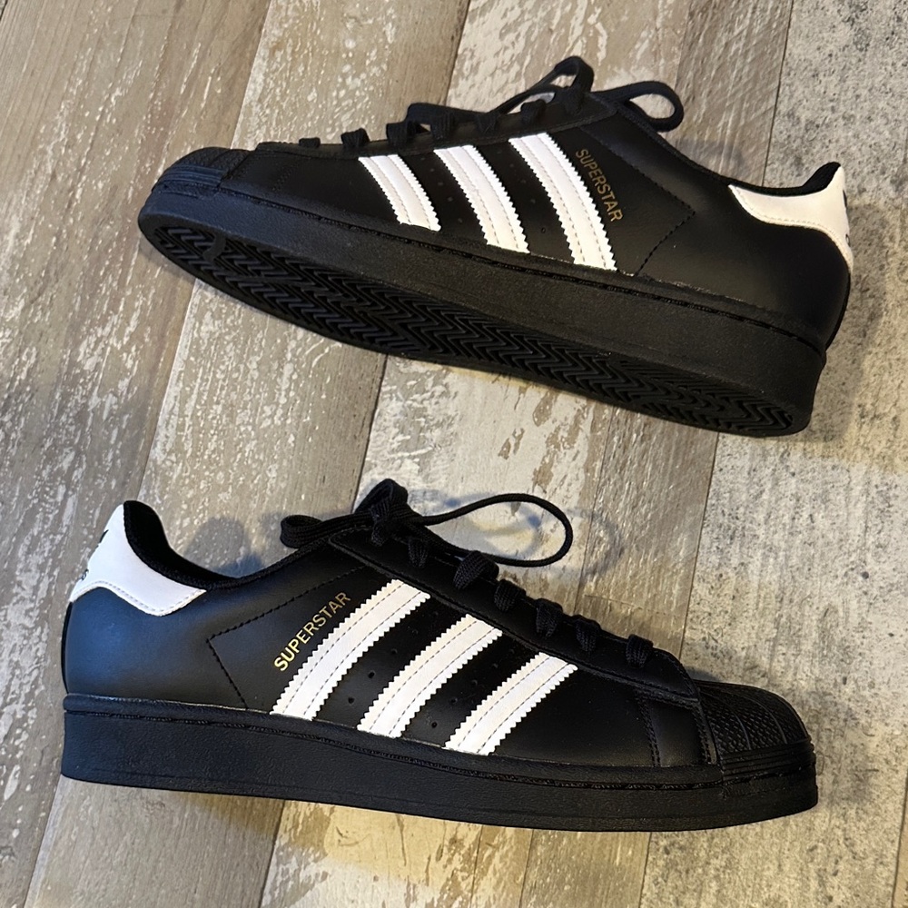 Adidas Superstar adv Black and White 3 stripes Shoes - Picture 3 of 6